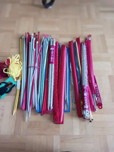 78 assorted KNITTING NEEDLES, View more