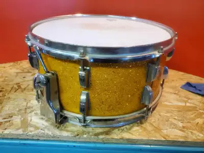 50's WFL gold sparkle vintage snare drum, 14 x 6.5, View more
