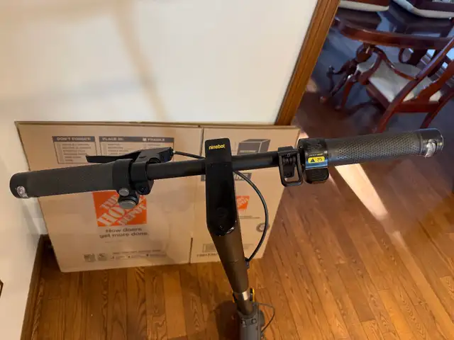 E-scooter Segway Ninebot Max G2 in eBike in Oshawa / Durham Region - Image 4