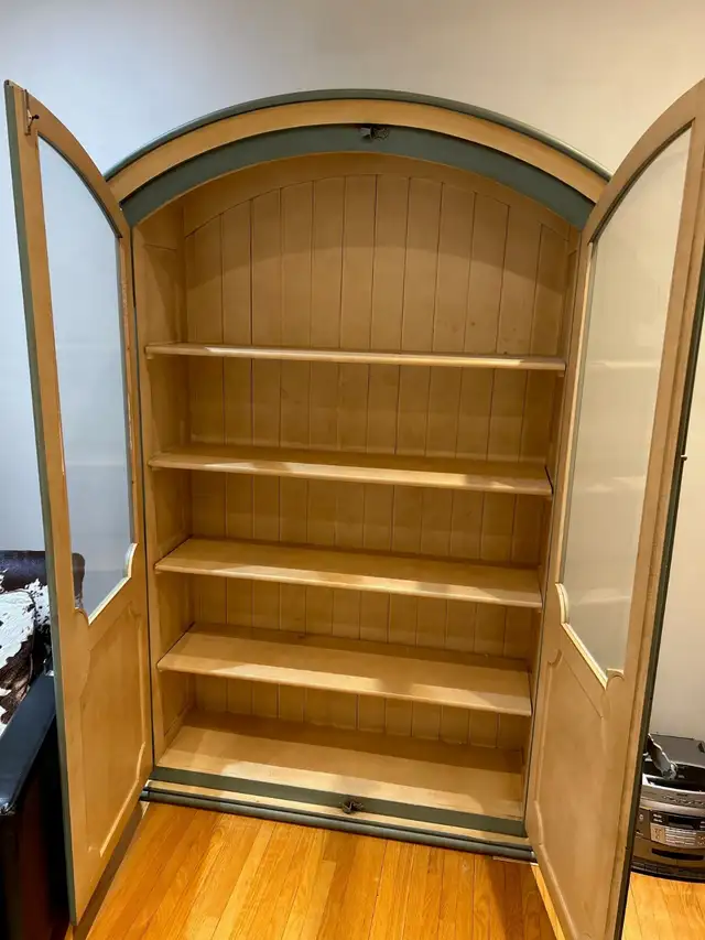 Vintage Rustic Style Wooden Armoire / Bookshelf / Display Case in Bookcases & Shelving Units in Markham / York Region - Image 5