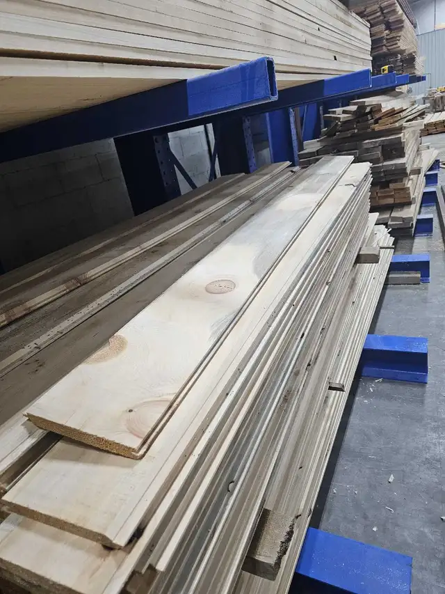 Beautifully stained v match pine64520009754114120