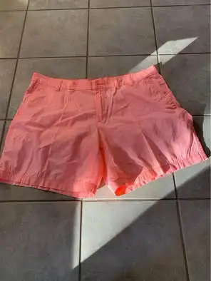 Women’s Liz Claiborne Shorts Size 16 (pink), View more