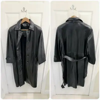 Danier - Women's Long Leather Jacket Size is: USA (6-8), CANADA (XS/TP) Goto the Danier store and yo...