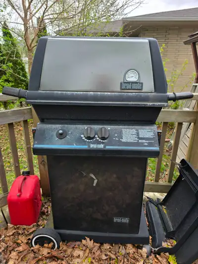 Propane BBQ = Broil Mate, View more