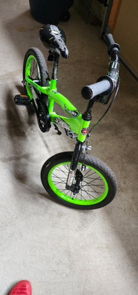 Schwinn Scorch Kids Bike 16-inch Wheels