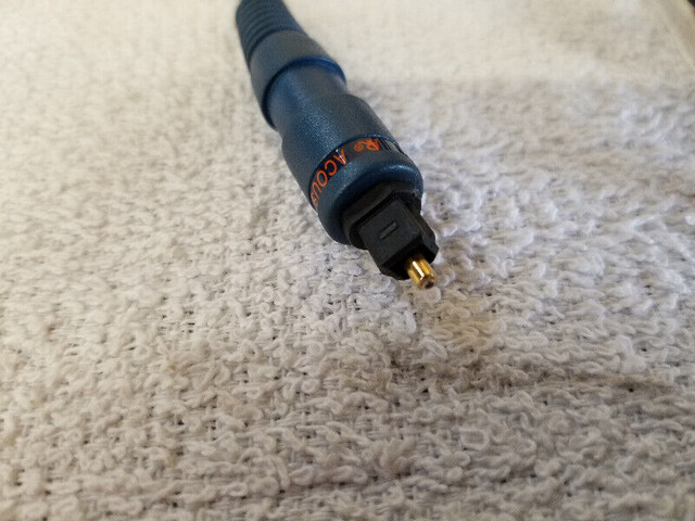 12ft High Definition Digital Fiber Optic Audio Cable in Other in Kingston - Image 2