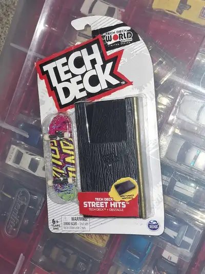 Santa Cruz Tech Deck Street Hits World Edition 2019, View more