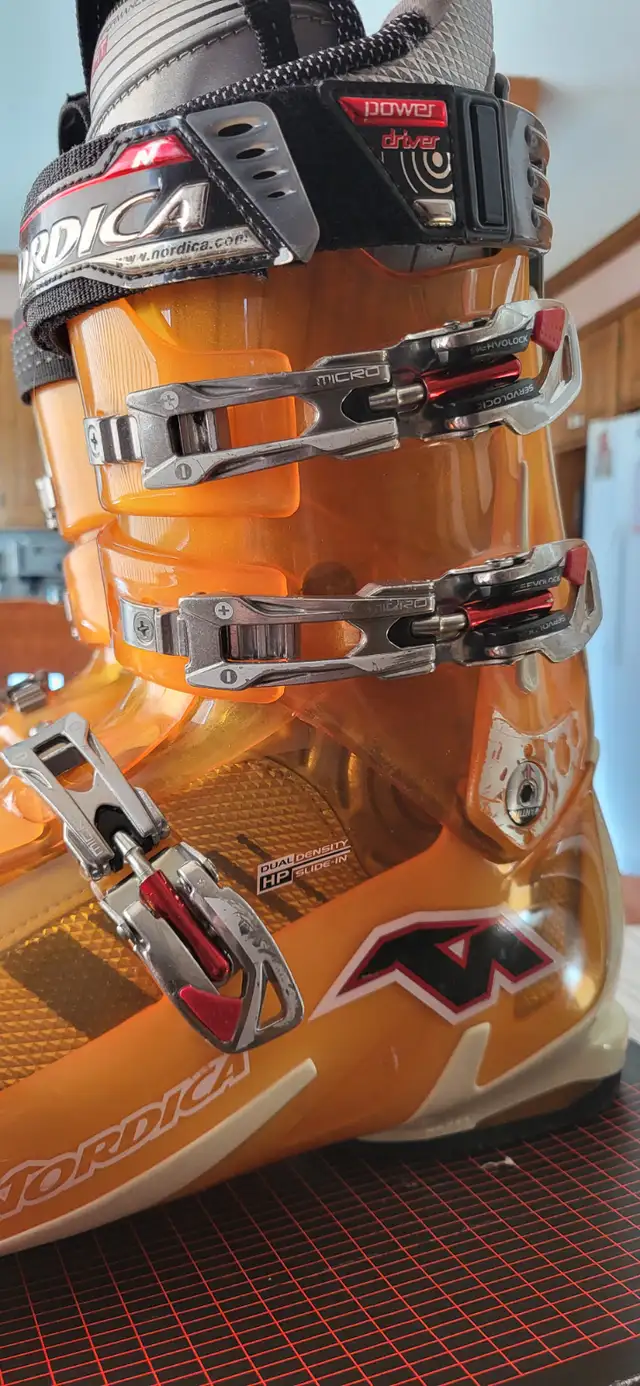 Nordica Speed Machine Ski Boots size 30.5 (Men's 12.5-13).  $200 in Ski in Calgary - Image 9