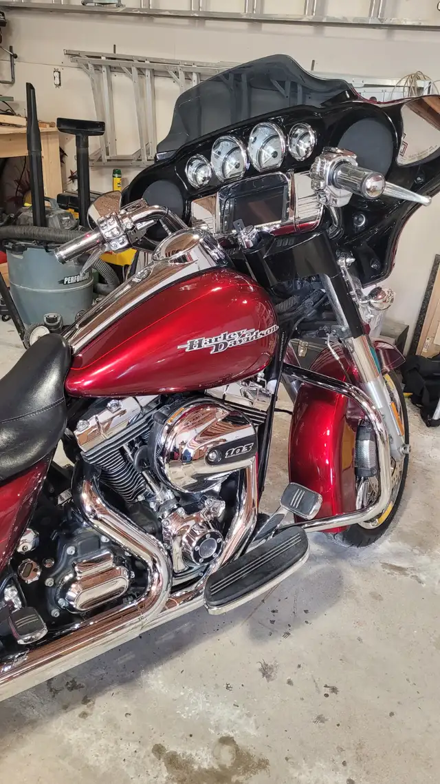 2016 Harley Davidson Street Glide Special in Street, Cruisers & Choppers in Winnipeg - Image 4