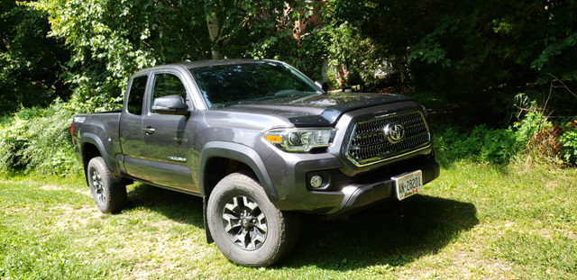 Toyota Tacoma TRD Off-Road Access Cab, V6 Auto, 2016, low 58k km in Cars & Trucks in Mississauga / Peel Region - Image 4
