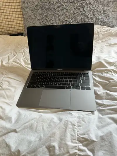 MacBook Air 2018, View more