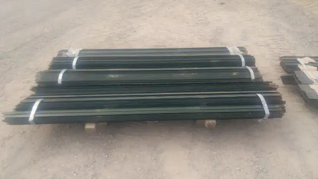 fence post , T-post ,farm fence, field fence, page wire, T-bar in Other in Markham / York Region - Image 3