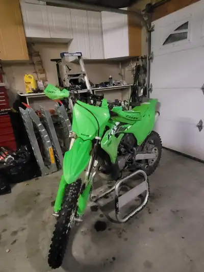2025 kx112 with about 60 hours will trade for a yz250f