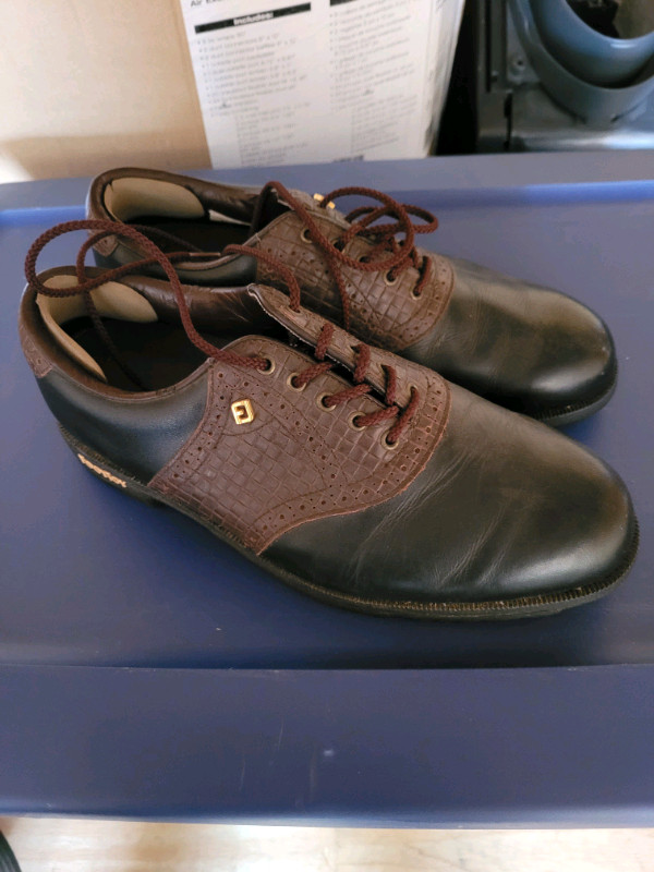 Golf Shoes for men 
SIZE 8 W in Men's Shoes in Bathurst