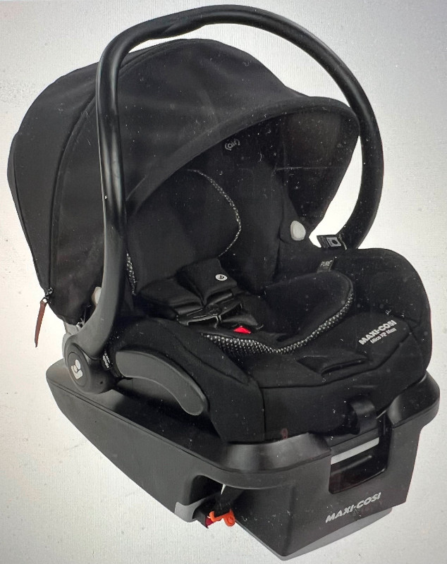 Maxi Cosi Micro XP car seat in Strollers, Carriers & Car Seats in Belleville