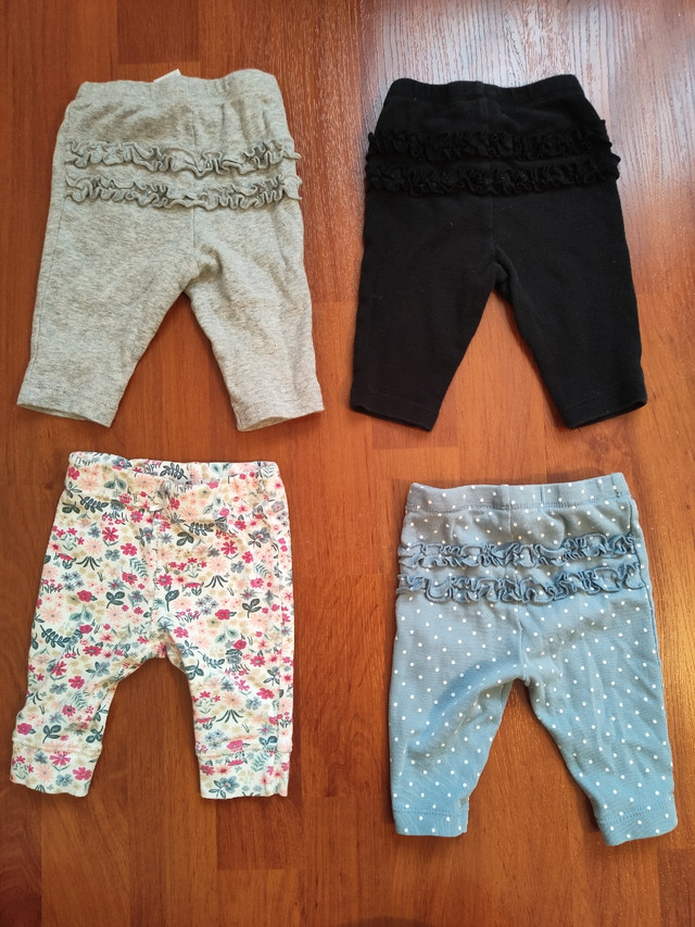 Lot de vêtements bébé fille 3 mois dans Vêtements - 3 à 6 mois  à Laval/Rive Nord - Image 3