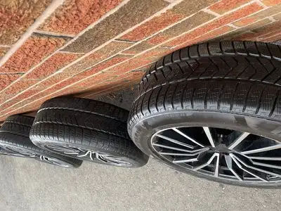 Pirelli Scorpion winter tires 235/55 R 19 excellent condition on nice custom rims for Mercedes SUV G...