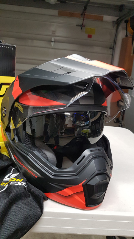 EXO-AT950 Scorpion modular helmet in Motorcycle Parts & Accessories in Nanaimo - Image 4