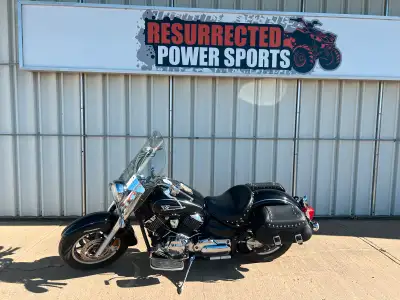 This beautiful Yamaha v star 1100 is ready to hit the open road again. Just been through the shop an...