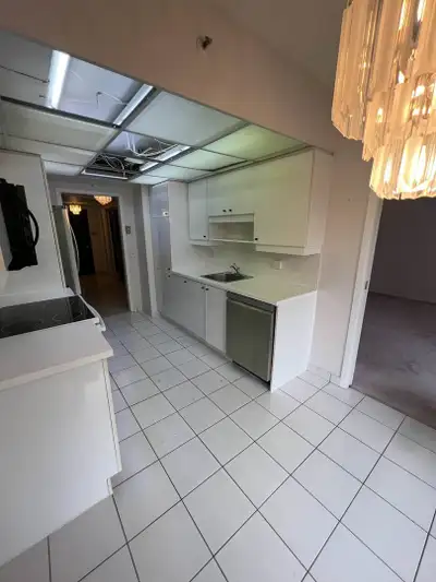 Luxury 1-Bedroom Condo with 2 Bathrooms