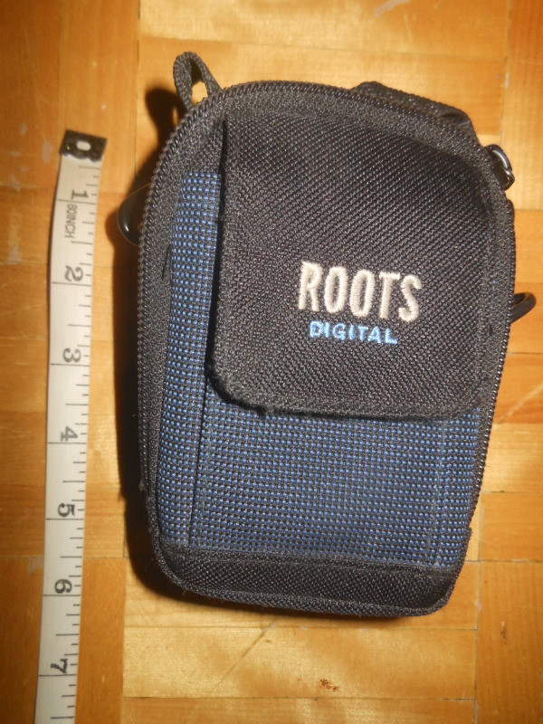 Photo camera cases dans Appareils photo et caméras  à Ville de Montréal
