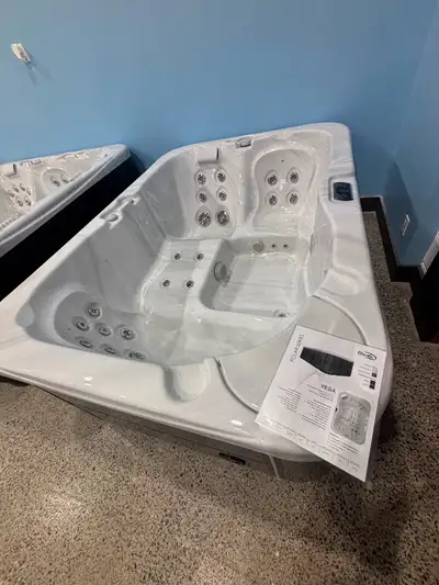 Vega model spa for sale Vega features 31. Massage therapy jet. Four comfortable seats Dimensions 88...