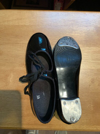 Tap shoes, adult size 4.5