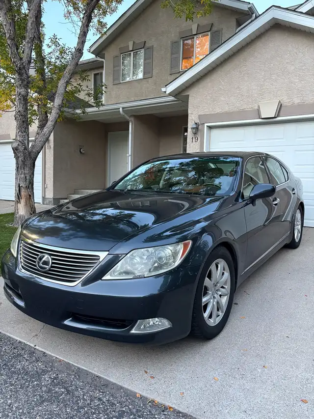 2008 Lexus LS460 RWD - Tech and Climate Package
