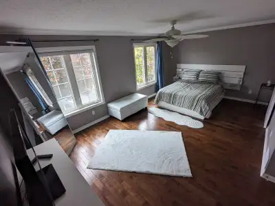 Beautiful Furnished Family Home - 3Bed/3Bath
