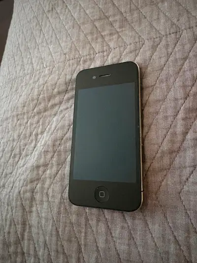 Apple iPhone 4 / 4S (Black) - Great Collector / Retro Tech Piece, View more