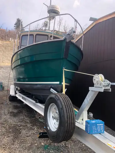 2009 ranger tug *62,000* $USD 84,560$ CA restoration 95% complete still needs some work (new engine,...