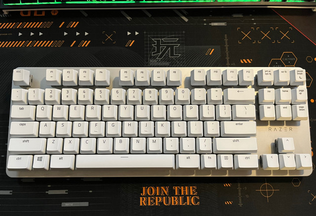 Razer Blackwidow Lite Mechanical Keyboard (Mercury White) | Mice, Keyboards  & Webcams | Mississauga / Peel Region | Kijiji