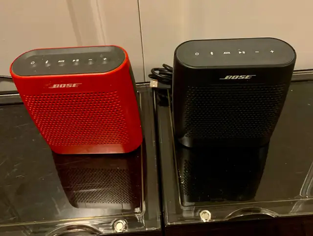 Bose Soundlink Color Bluetooth Speaker  in Speakers in Burnaby/New Westminster - Image 2