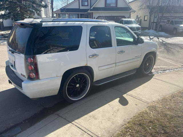 Yukon Denali with new engine and 24” rims! in Cars & Trucks in Calgary
