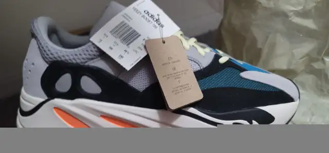 Adidas Yeezy Boost 700 Wave Runner sz 12 NEW in Men's Shoes in Markham / York Region - Image 5