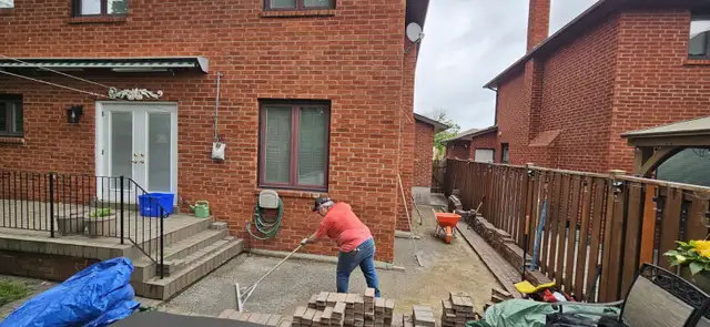 Affordable Pressure Washing & Interlock Repair & Restoration in Interlock, Paving & Driveways in City of Toronto - Image 2