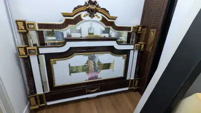 Antique queen bed furniture (project de restauration), View more