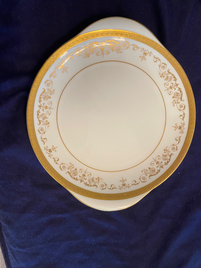Royal Daulton China - Belmont in Arts & Collectibles in City of Toronto - Image 2