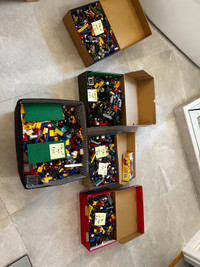  Huge lot of assorted LEGO