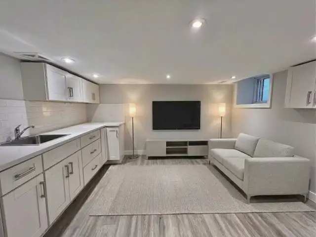 1 Bed 1 Bath Apartment - $1175 / Month