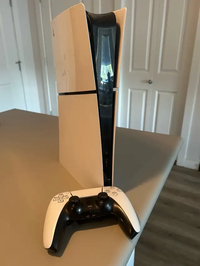 PS5 Digital W/ Controller495871305345945602