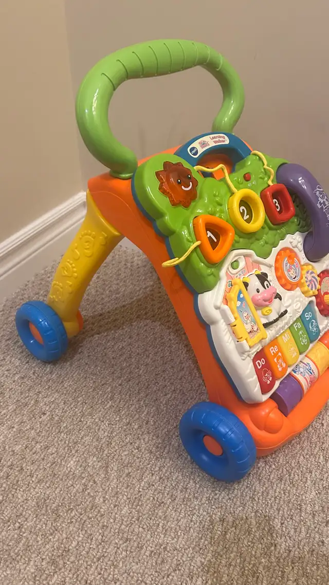 Kid toy with music & walker in Toys in Ottawa - Image 4