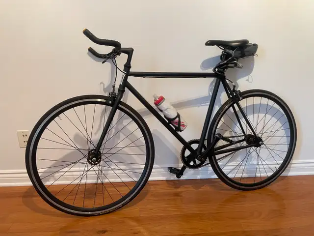 Vélo single speed Minelli in Cruiser, Commuter & Hybrid in Laval / North Shore - Image 2