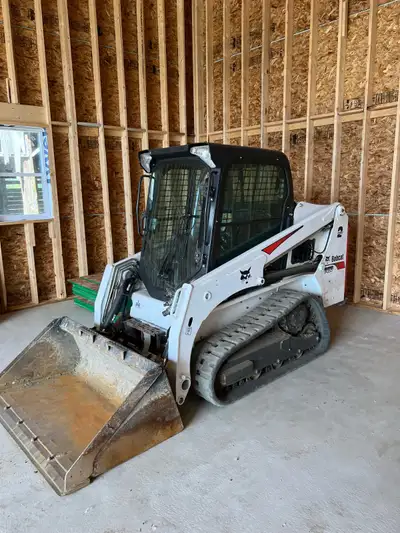 None Bobcat T450