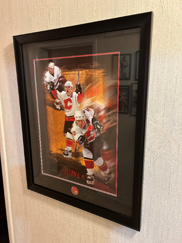 Calgary Flames Memorabilia - Framed Signed Jarome Iginla Poster in Arts & Collectibles in Calgary - Image 2