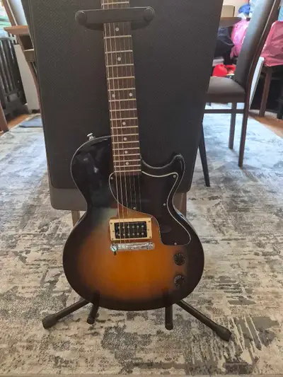 Epiphone Junior Model, View more