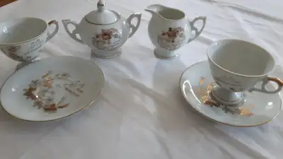 Vaisselle 50e anniversaire, View more