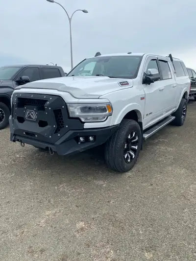 2019 Dodge RAM 2500 avec encore 10000 km de garantie Dodge; starter neuf changer 1 mois passer sur l...