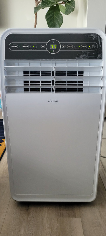 Portable ac unit in Heaters, Humidifiers & Dehumidifiers in Oshawa / Durham Region