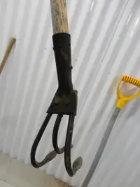 Garden Hand Three Prong Cultivator in awesome shape